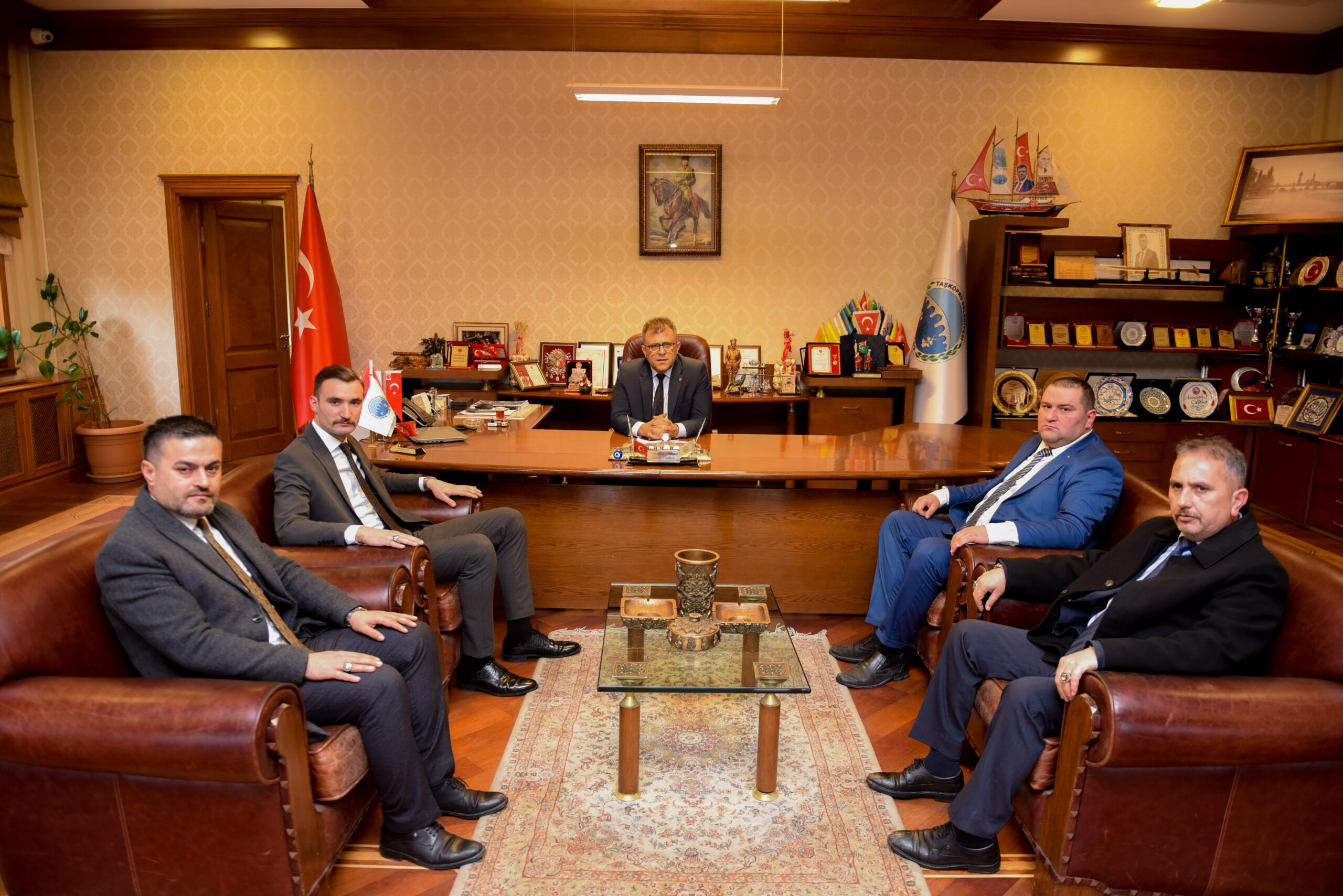 Ülkü Ocakları İl Başkanı Ekşioğlu’ndan Başkan Çatal’a Ziyaret