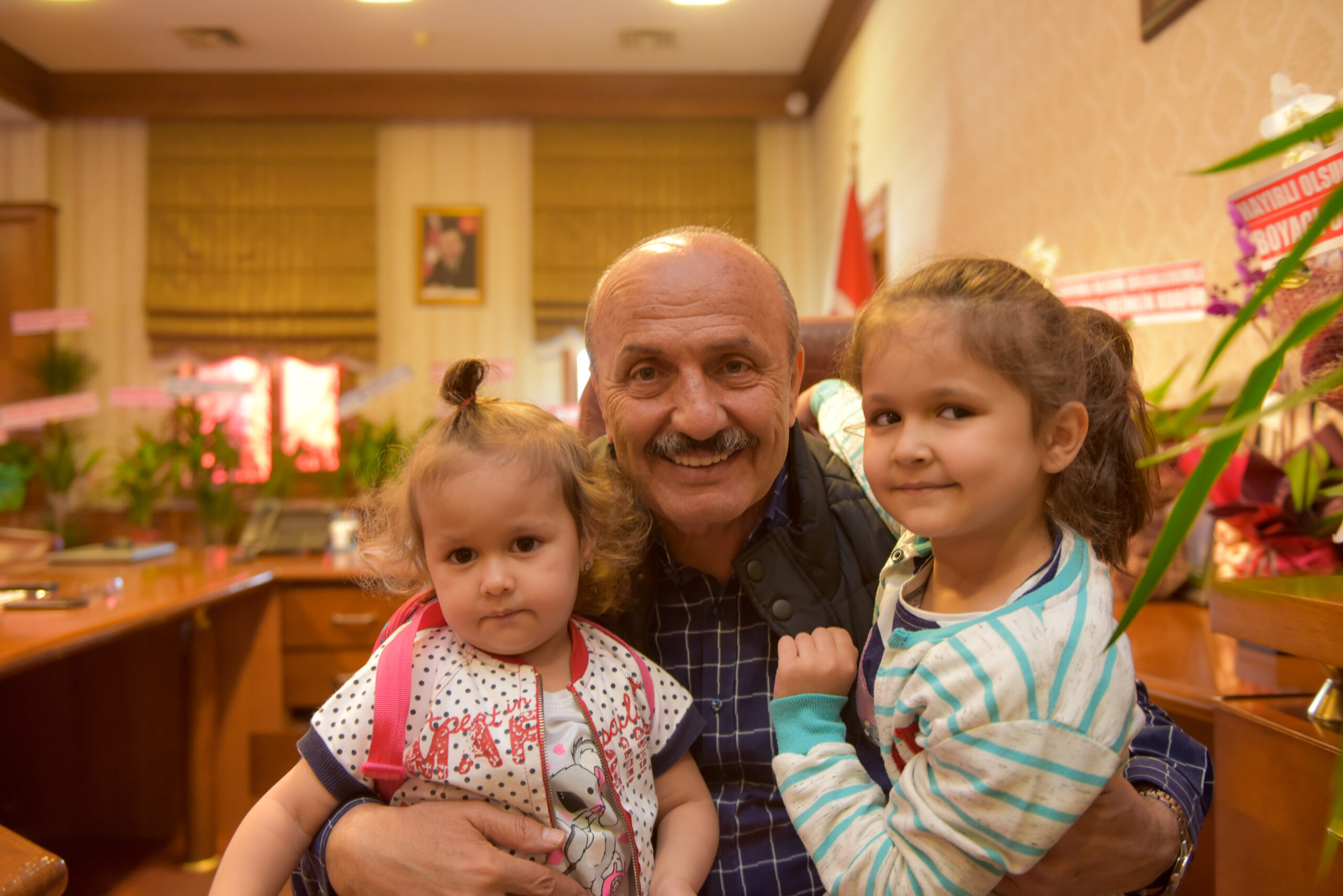 Belediye Başkanı Arslan’ın En Güzel Ziyaretçisi Çocuklar Oldu