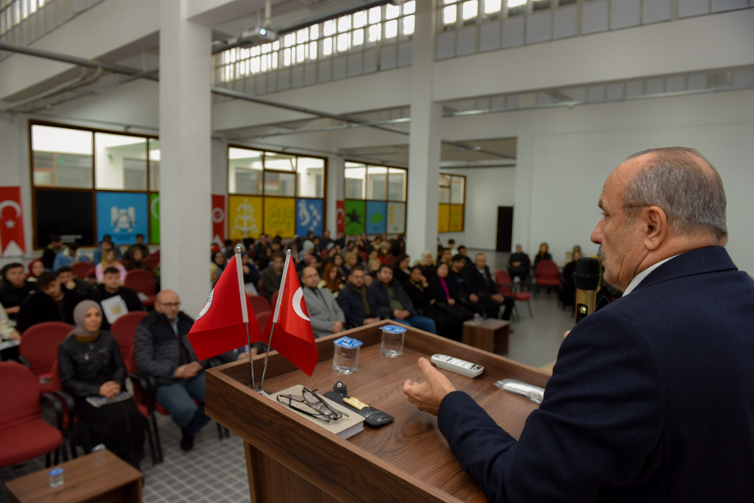 Belediye Başkanı Arslan, Üniversite Öğrencileri ile Bir Araya Geldi 