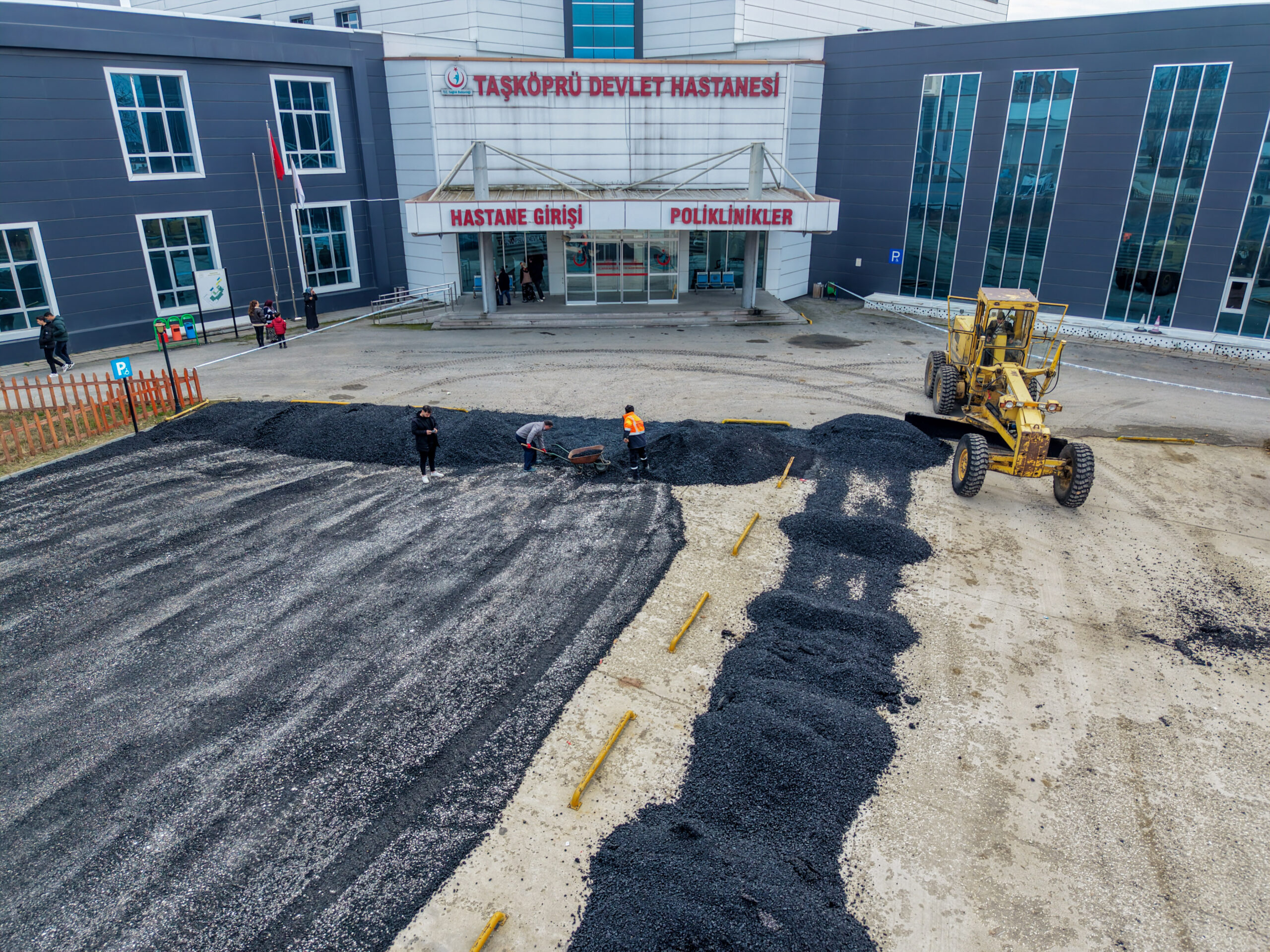 Taşköprü Devlet Hastanesi Otoparkında Sıcak Asfalt Çalışması Tamamlandı