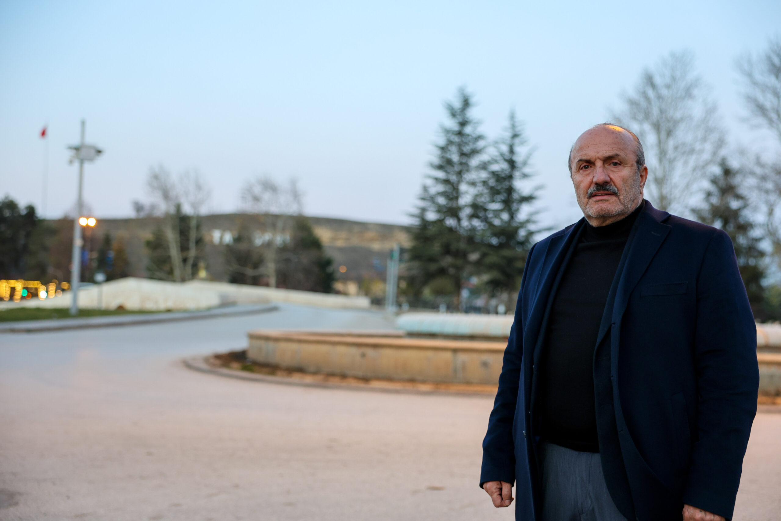 Belediye Başkanı Arslan: “Köprübaşı Yeni Meydan Düzenlemesiyle Güzelleşecek”